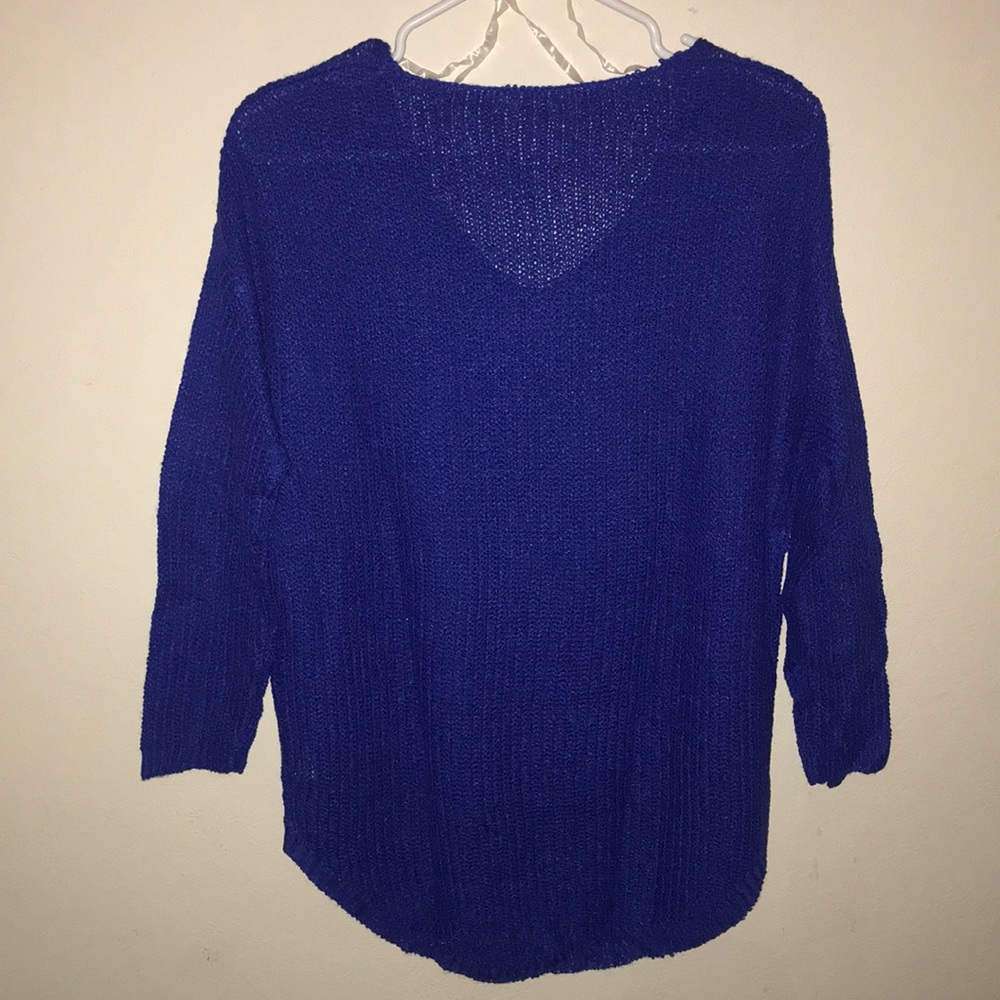 Blue Sweater - Picture 4 of 4